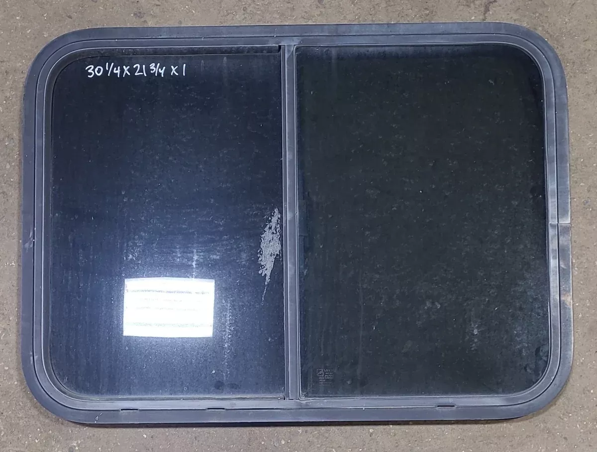 Black Radius Opening Window : 30 1/4″ W X 21 3/4″ H X 1″ D