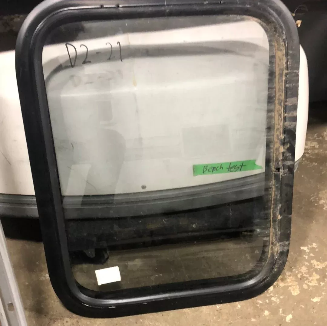 Used Black Radius Non Opening Window : 21 34″ X 17 3/4″ X 1 3/4″ D