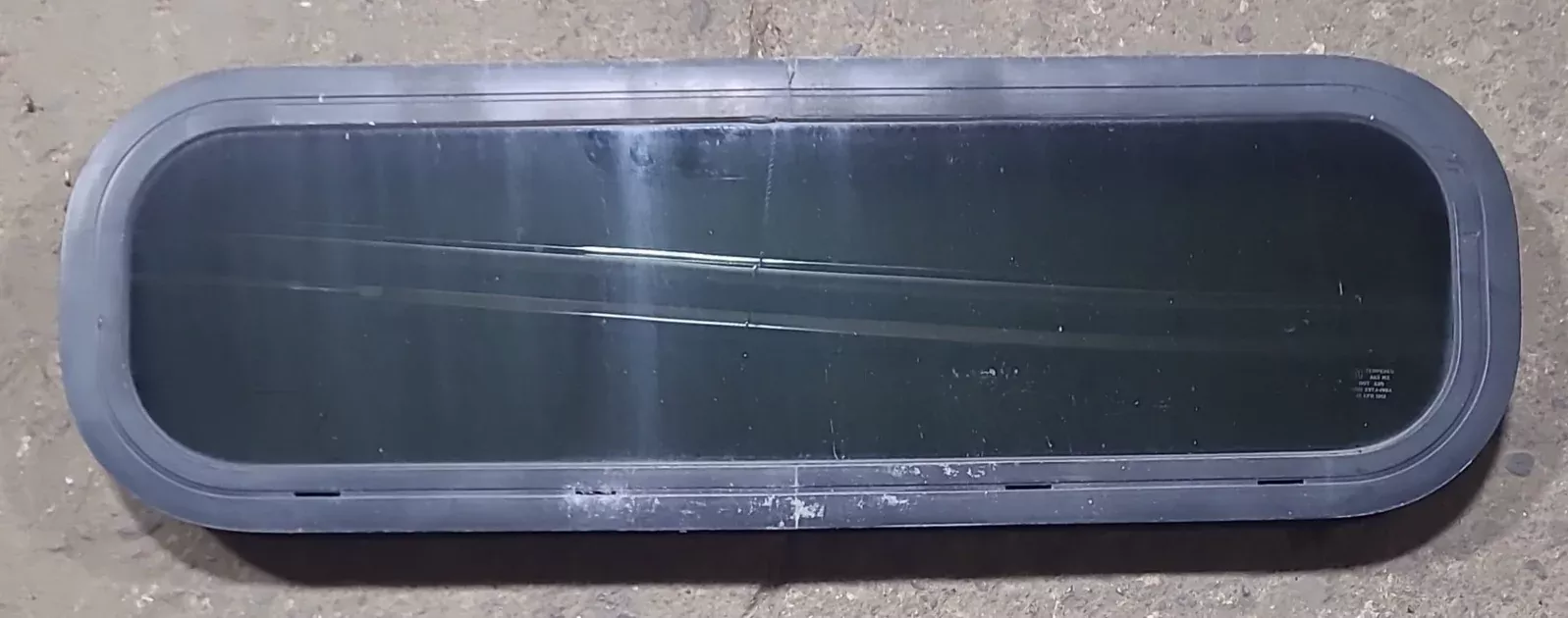Used Black Radius Non Opening Window : 29 3/8″ W x 8 1/2″ H x 1 3/4″ D