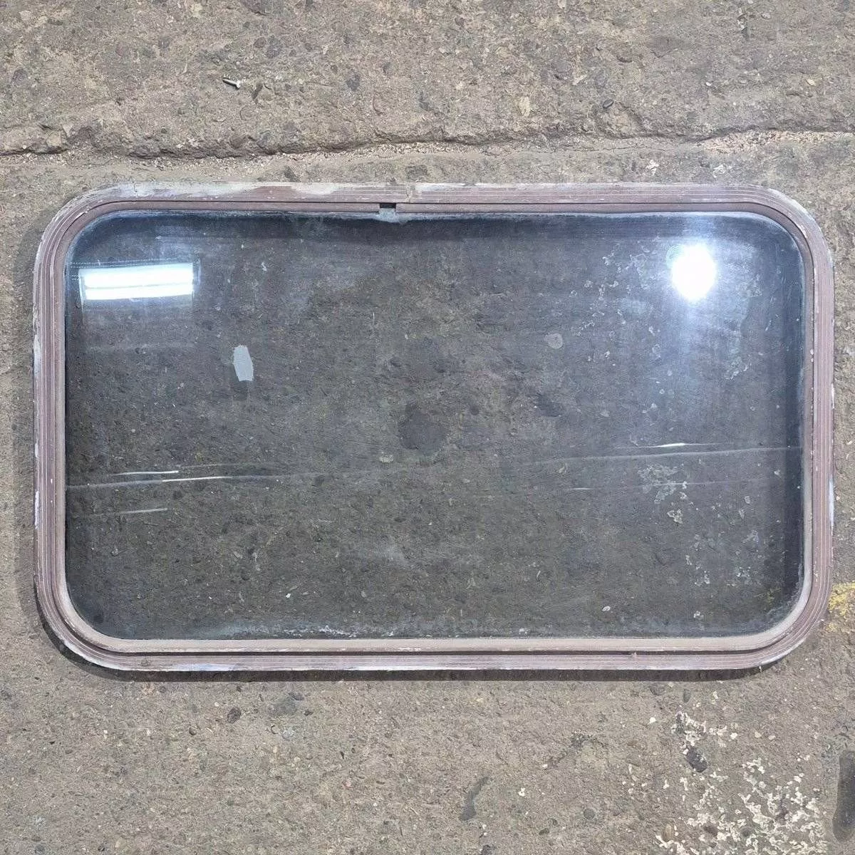 Used Brown Radius Non-Opening Window – 33 3/4″ X 19 3/4″ X 1 1/4″