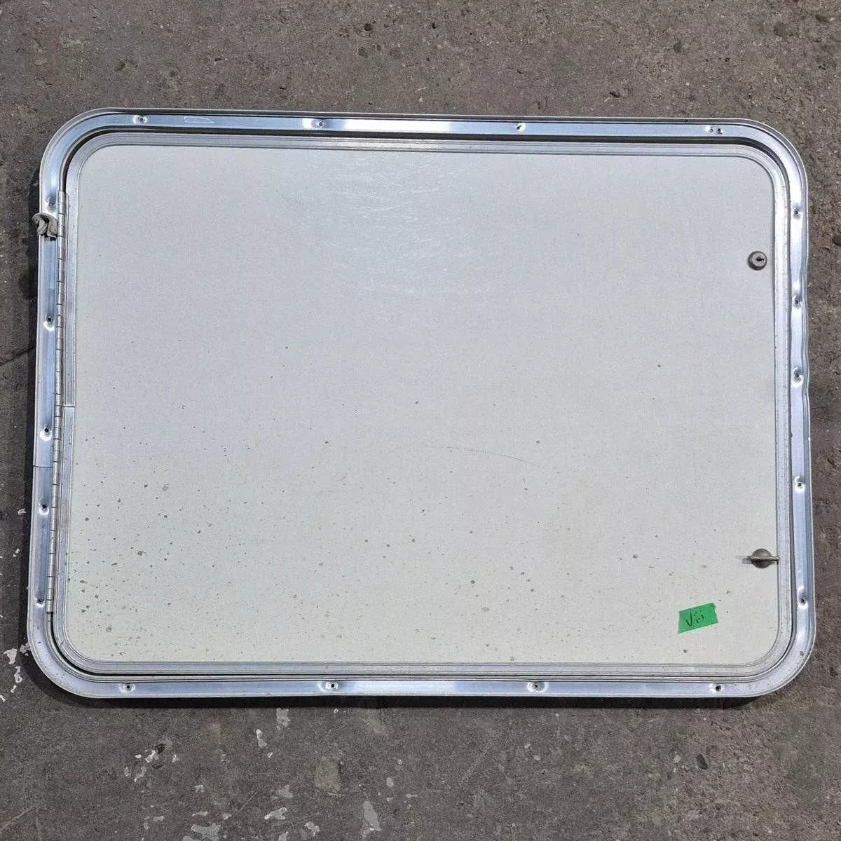 Used Radius Cargo Door – 32.5 X 24.25 X 0.75
