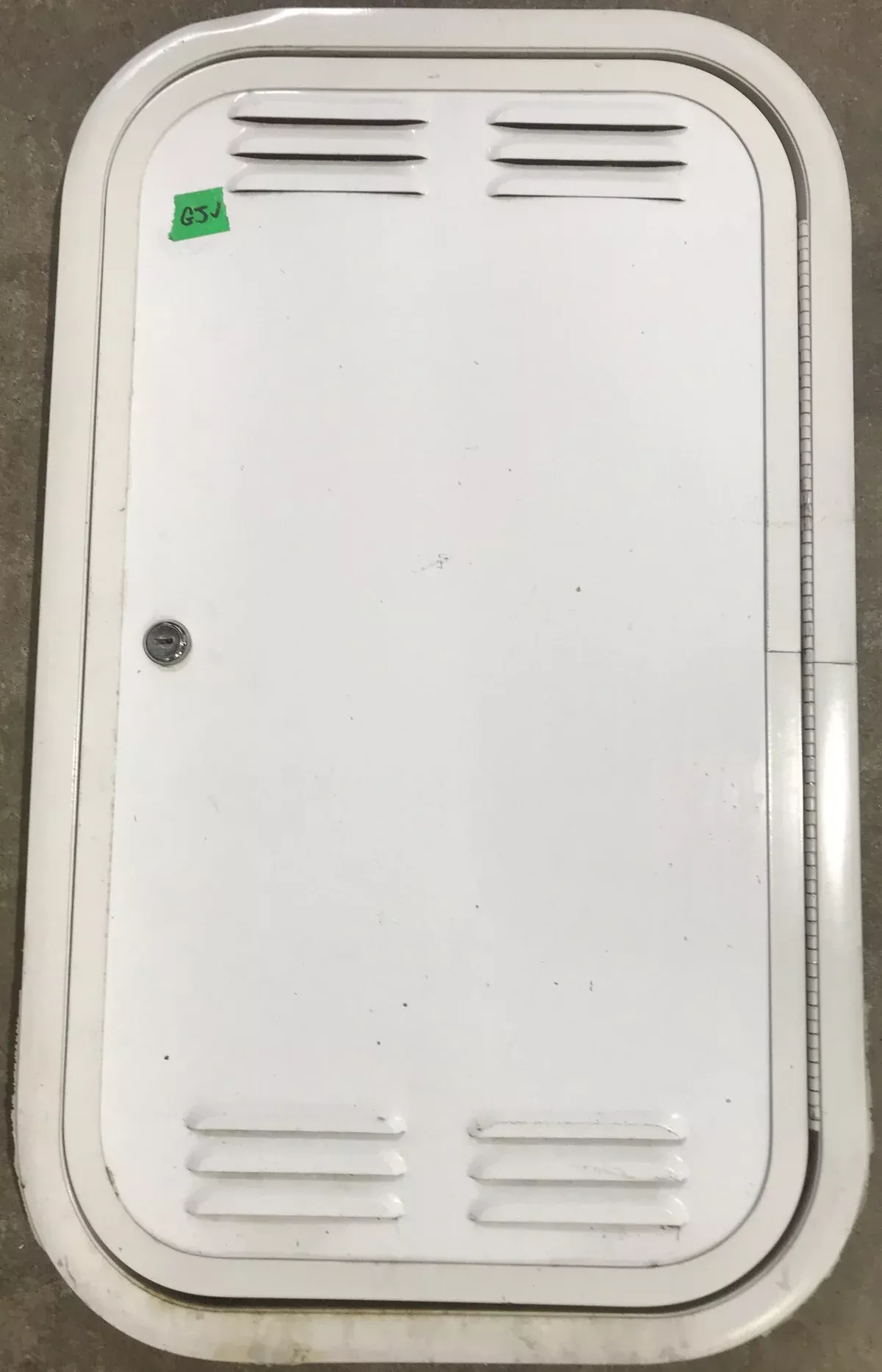 Used Radius Cornered Propane / Battery Cargo Door 13 3/4″ x 24″ x 1″D